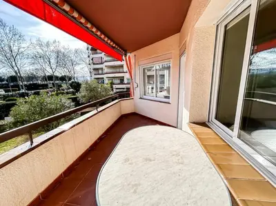 Un balcón o terraza de Apto a 5 min de la playa, Platja d'Aro