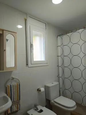 Un baño de Casa con piscina Sant Pol de Mar