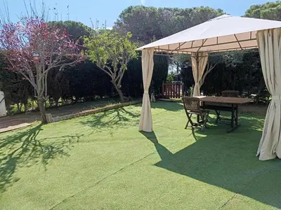 Jardín al aire libre en Casa con piscina Sant Pol de Mar