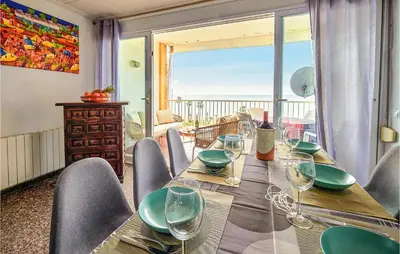 Zona de estar de Nice Apartment In Pineda De Mar