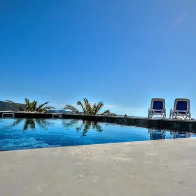Leng Vacation Home