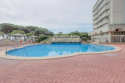 Piscina en o cerca de BA - Windsor 13