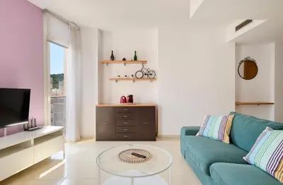 Una televisión o centro de entretenimiento en Apartments MTB Only Couples