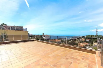 Vista general del mar o vista desde la villa