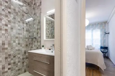 Un baño de Kerstin Bruns- Apto Mediterrani