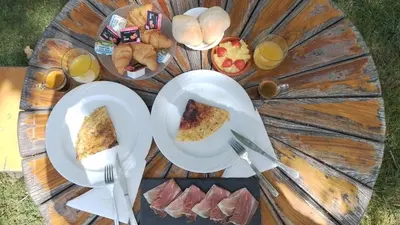 Comida en o cerca de esta casa o chalet