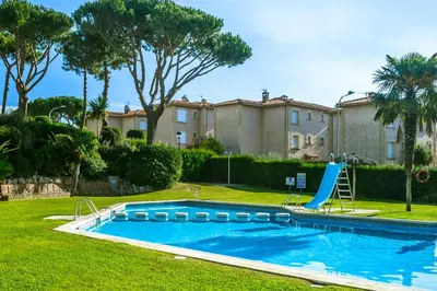 Piscina en o cerca de AQ-7 Calella de Parafrugell 4 Pax