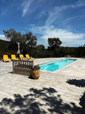 Piscina en o cerca de Costa Brava quiet Villa with private pool and jacuzzi