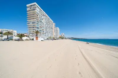 Playa de o cerca de este apartamento