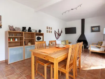Una cocina o zona de cocina en LETS HOLIDAYS BEAUTIFUL HOUSE in TOSSA