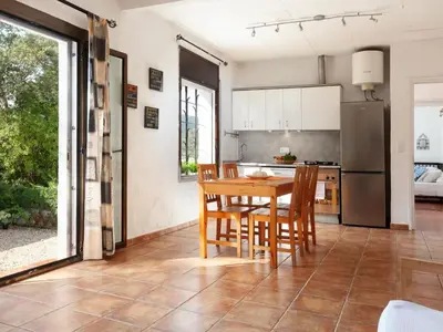 Una cocina o zona de cocina en LETS HOLIDAYS BEAUTIFUL HOUSE in TOSSA