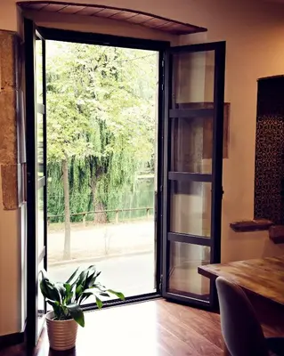 Plano de THE RIVERSIDE LODGE Cozy and spacious apartment