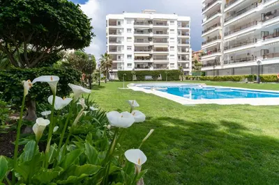 Piscina en o cerca de Alva Park Sunny apartment near the beach