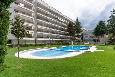 Piscina en o cerca de Alva Park Sunny apartment near the beach